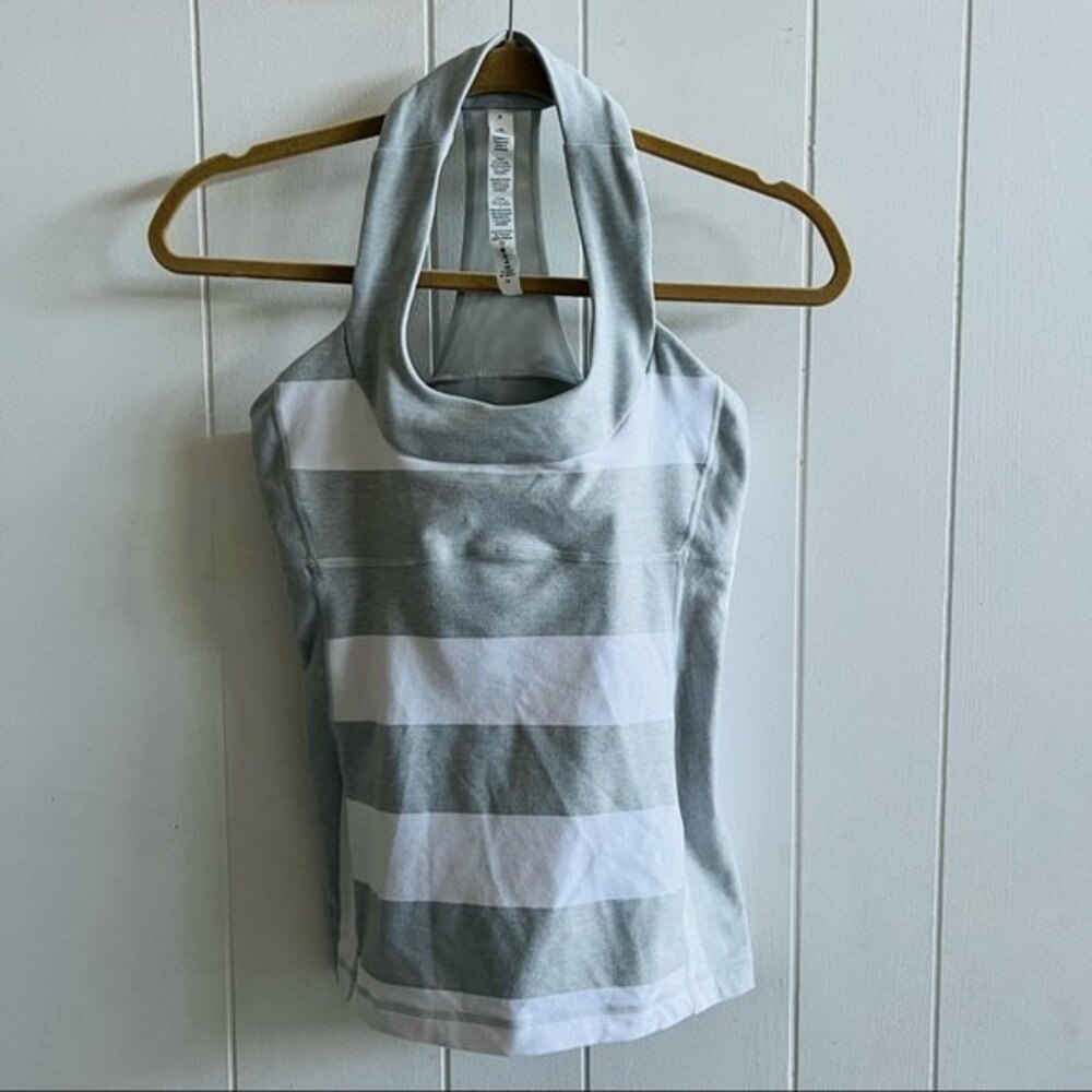 Lululemon Athletica Z4 racerback workout top size 8